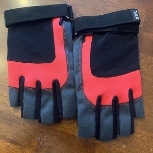 OBrien‎ waterskiing gloves